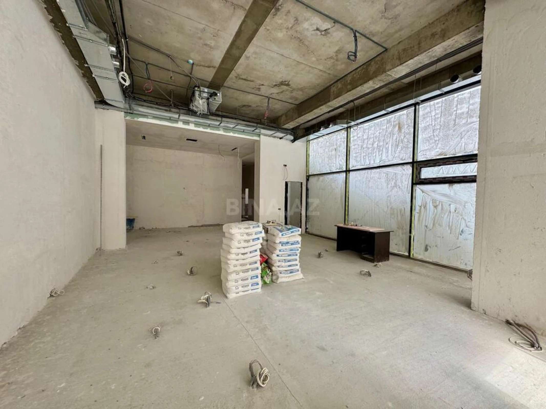 Satılır obyekt 170 m²