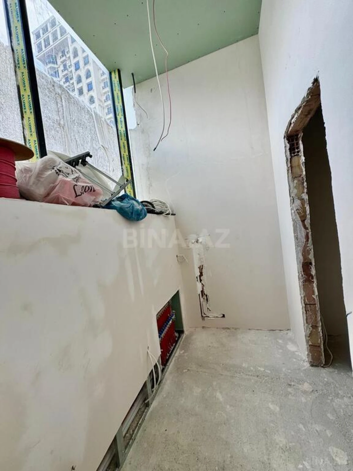 Satılır obyekt 170 m²