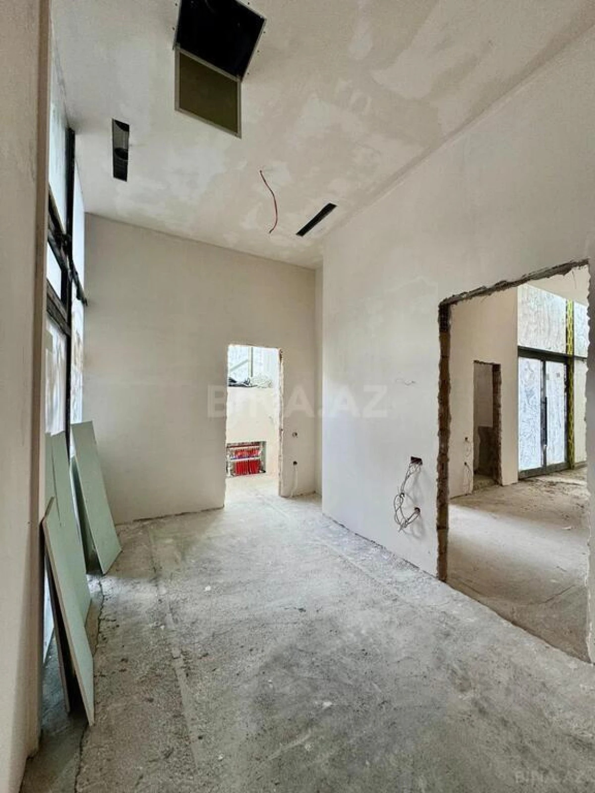 Satılır obyekt 170 m²