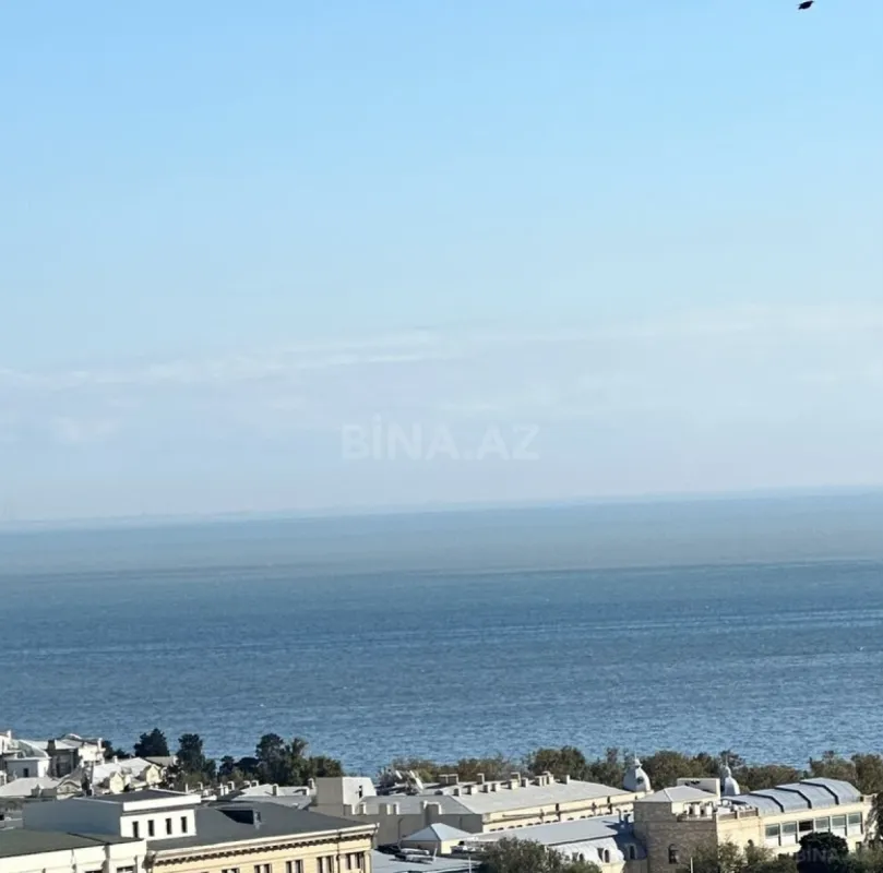 Satılır 3 otaqlı mənzil 148 m²