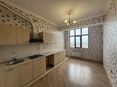 Kirayə verilir 2 otaqlı mənzil 84 m²