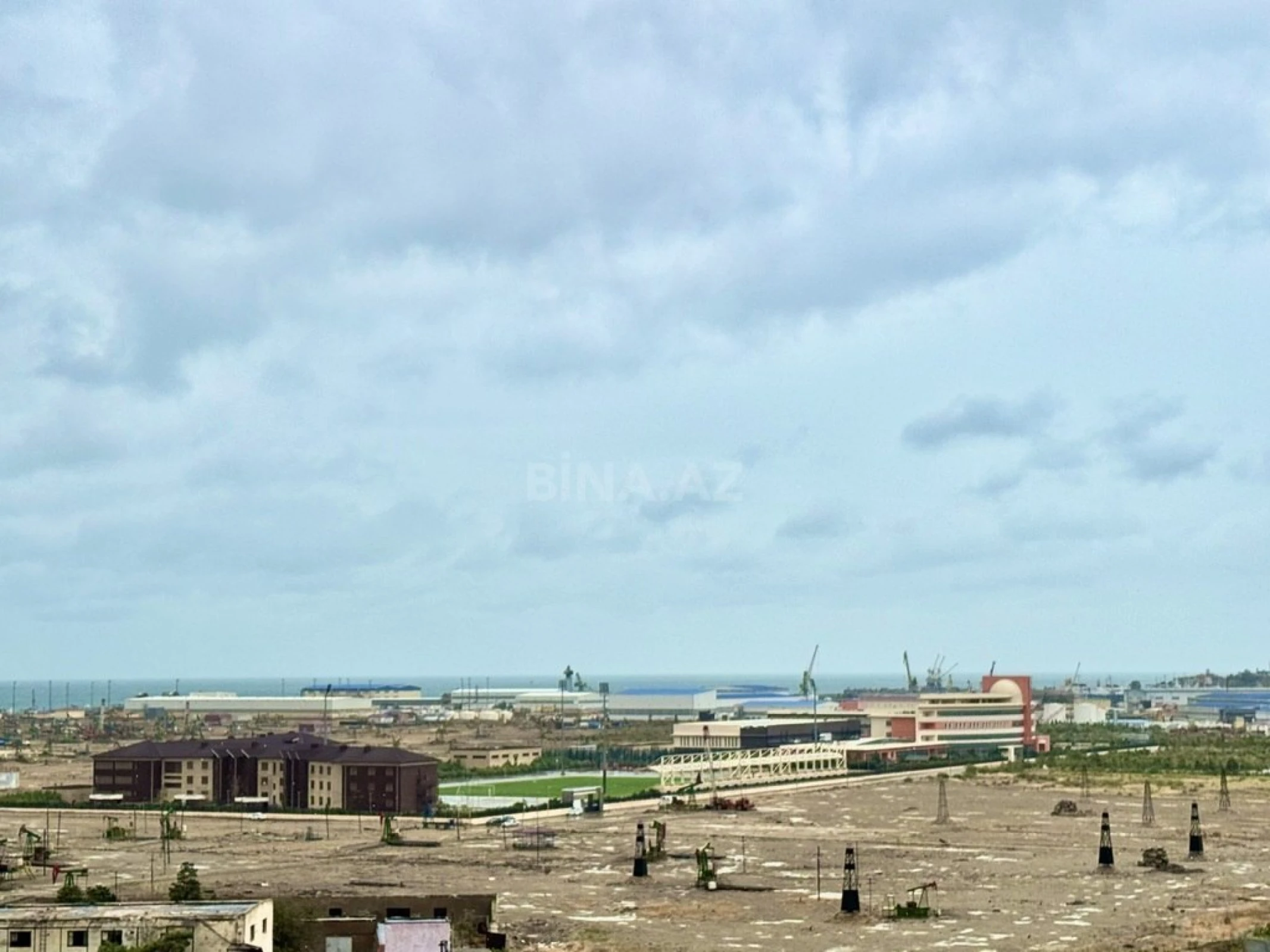 Kirayə verilir 2 otaqlı mənzil 84 m²