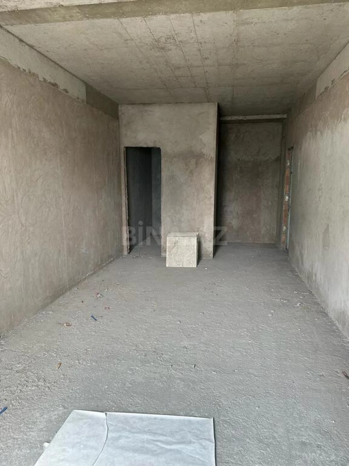 Satılır 3 otaqlı mənzil 191 m²