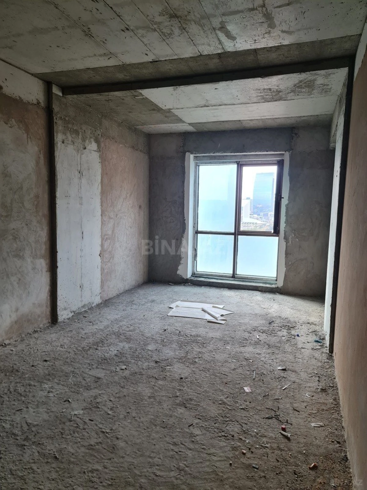 Satılır 3 otaqlı mənzil 191 m²