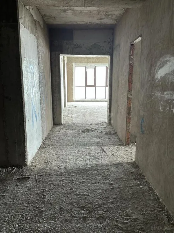 Satılır 3 otaqlı mənzil 191 m²