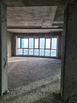 Satılır 3 otaqlı mənzil 191 m²