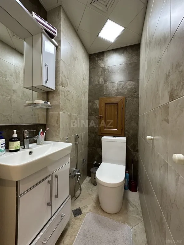 Satılır 3 otaqlı mənzil 147 m²