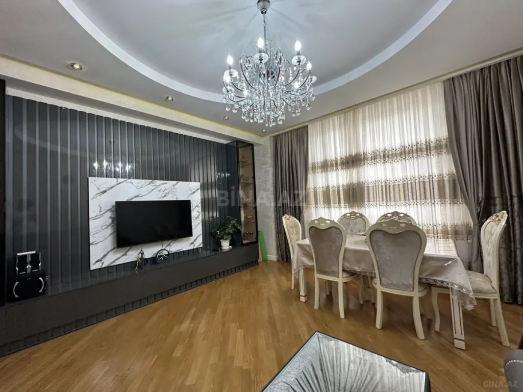 Satılır 3 otaqlı mənzil 147 m²