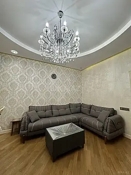 Satılır 3 otaqlı mənzil 147 m²