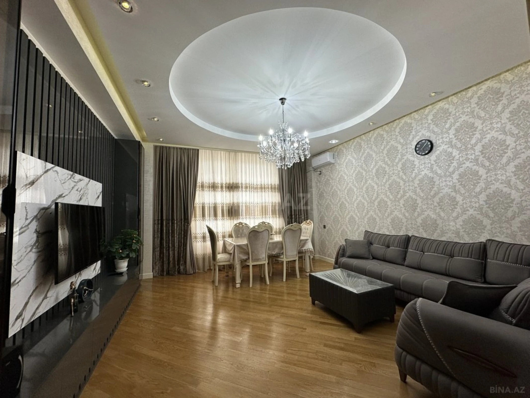 Satılır 3 otaqlı mənzil 147 m²