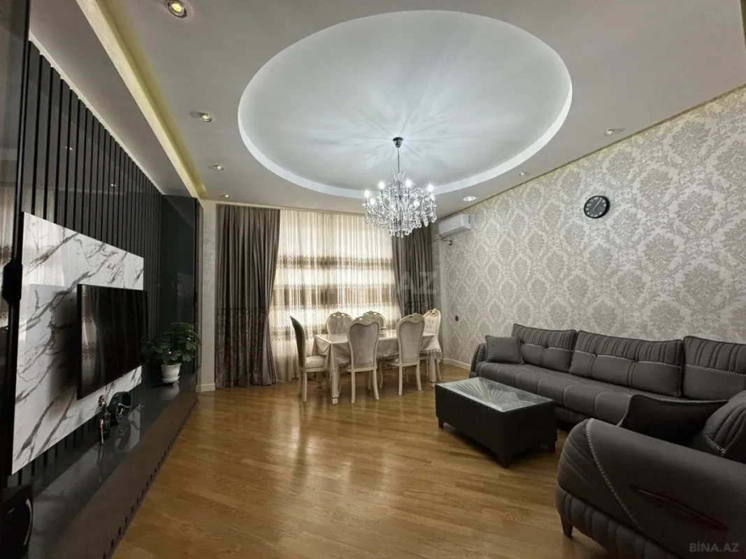 Satılır 3 otaqlı mənzil 147 m²