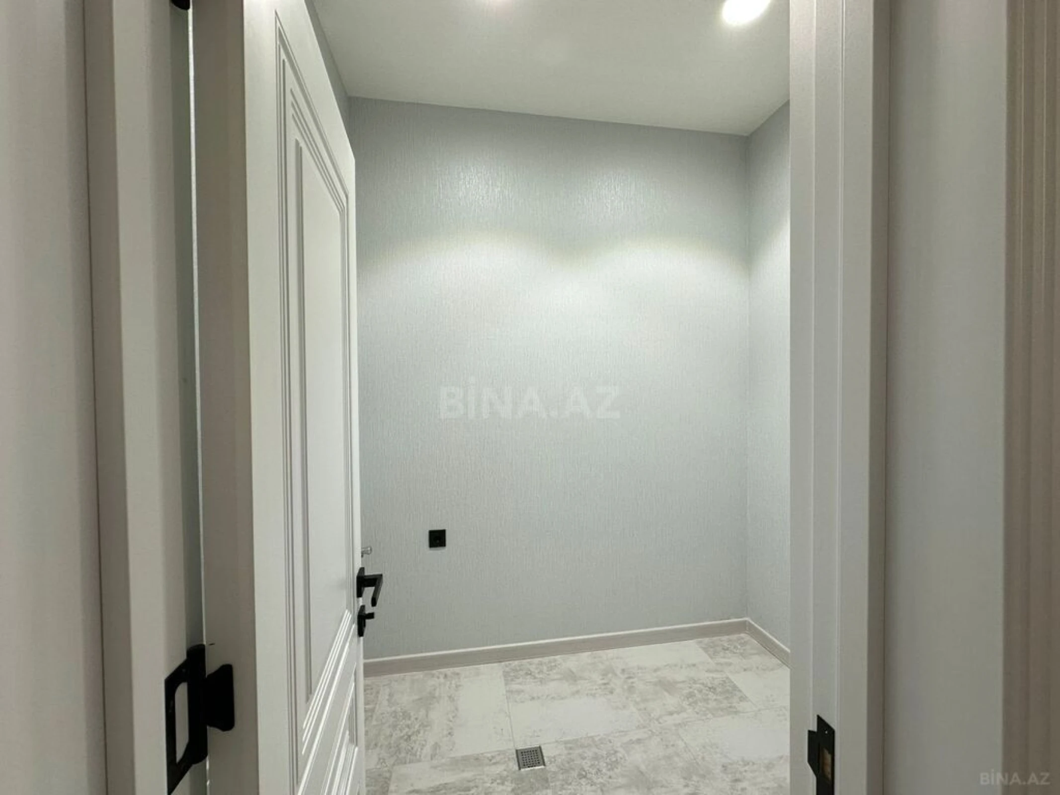 Satılır 4 otaqlı həyət evi 160 m²