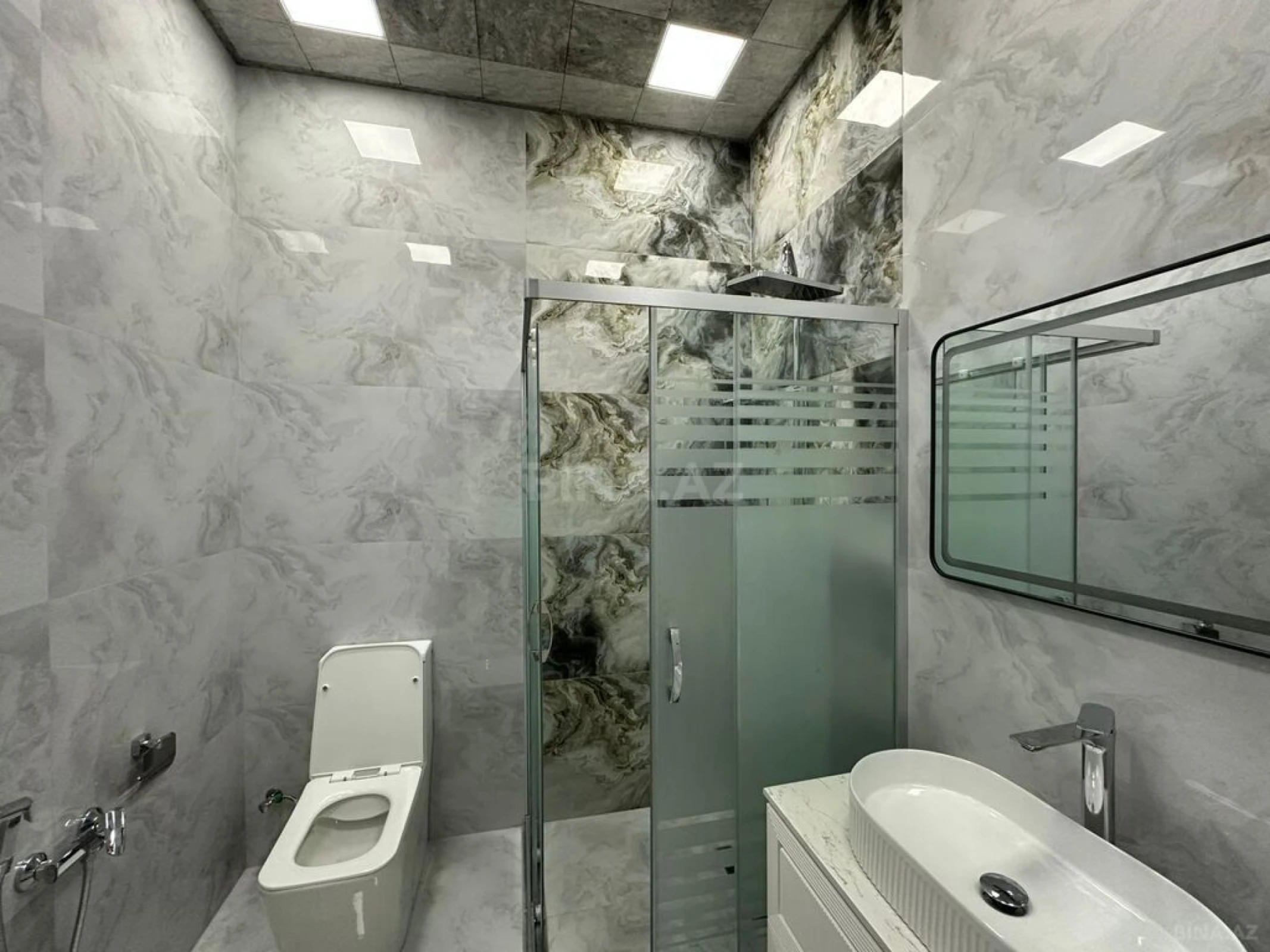 Satılır 4 otaqlı həyət evi 160 m²
