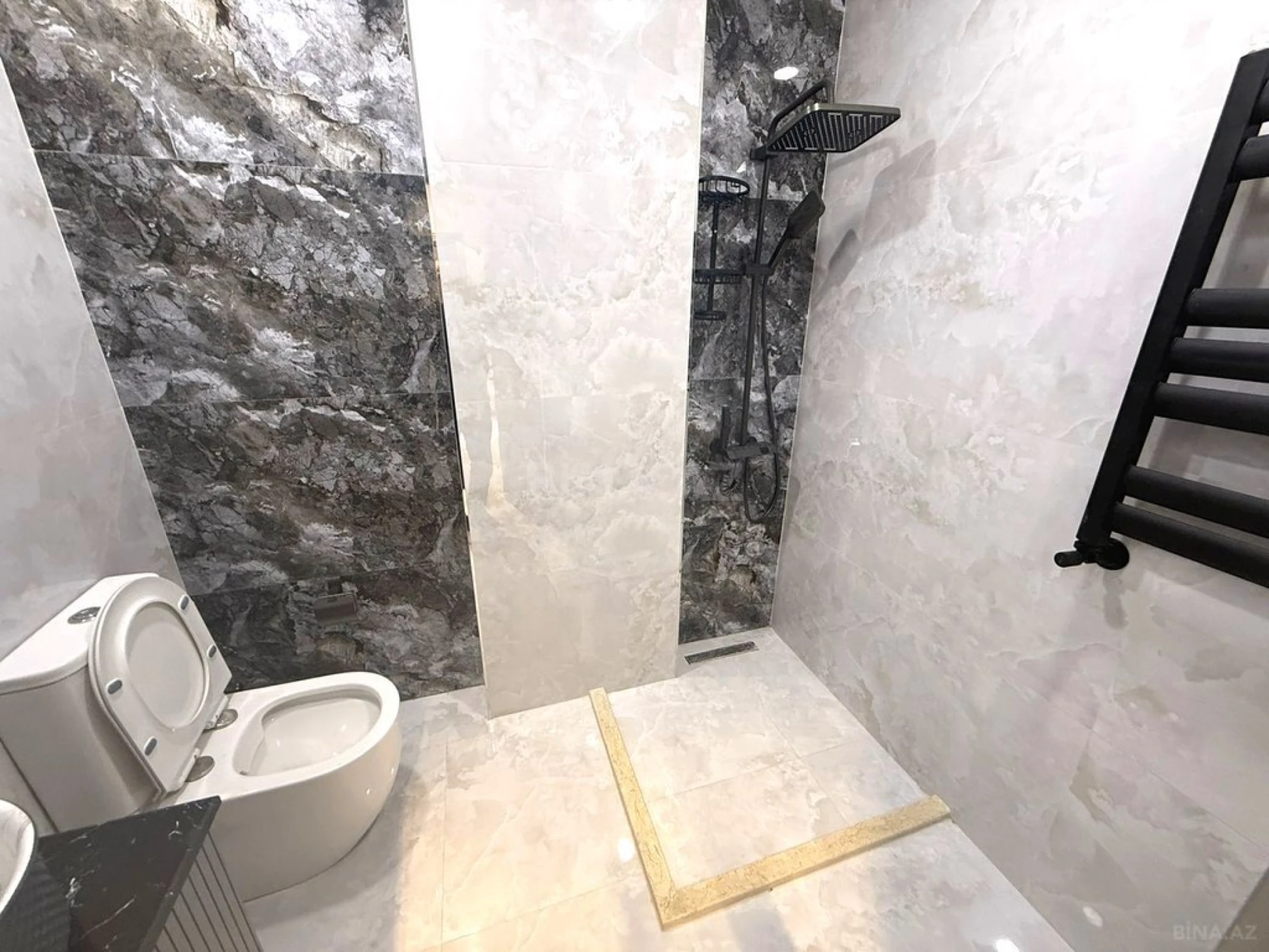 Satılır 2 otaqlı mənzil 46 m²