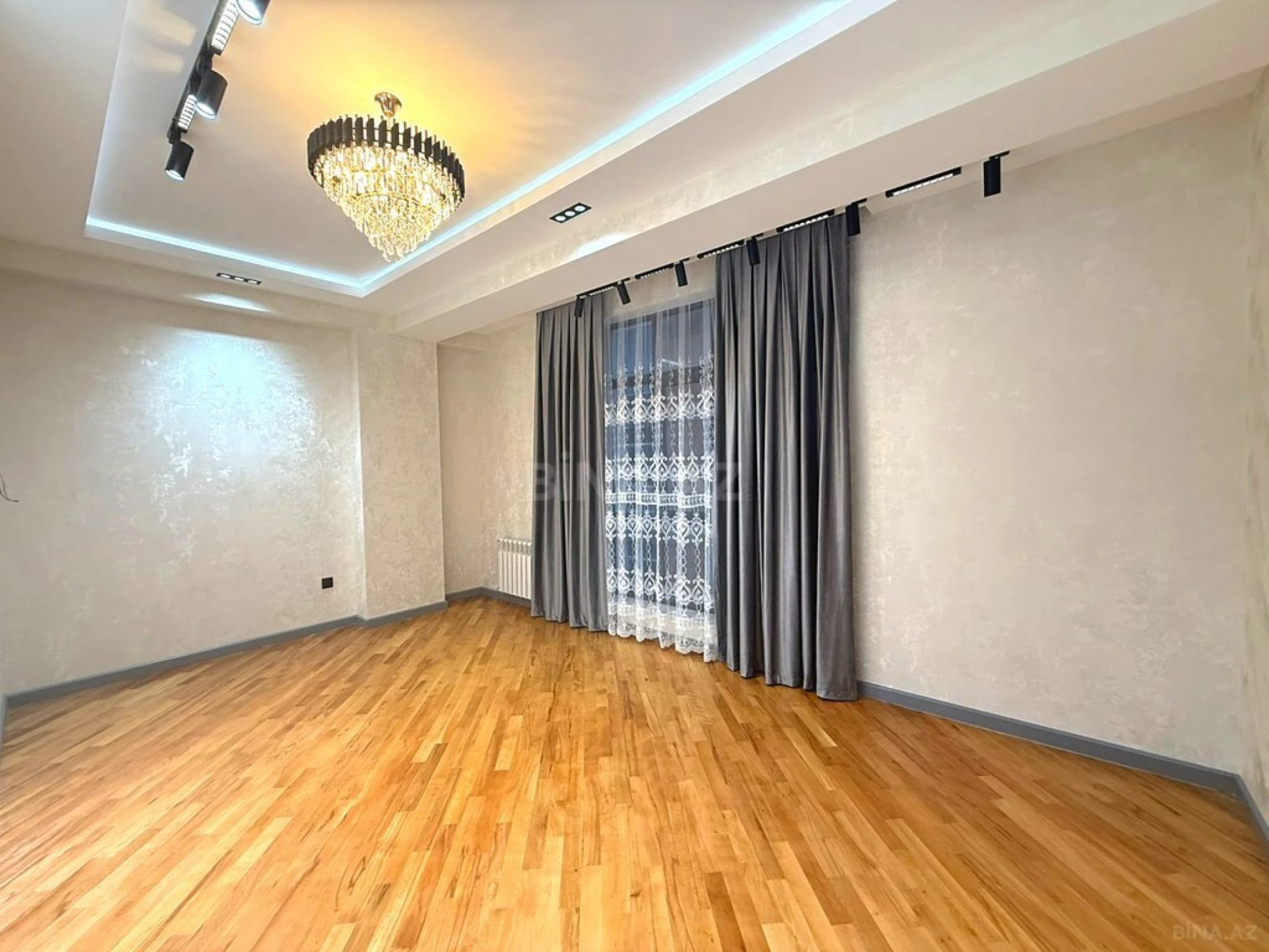 Satılır 3 otaqlı mənzil 77 m²