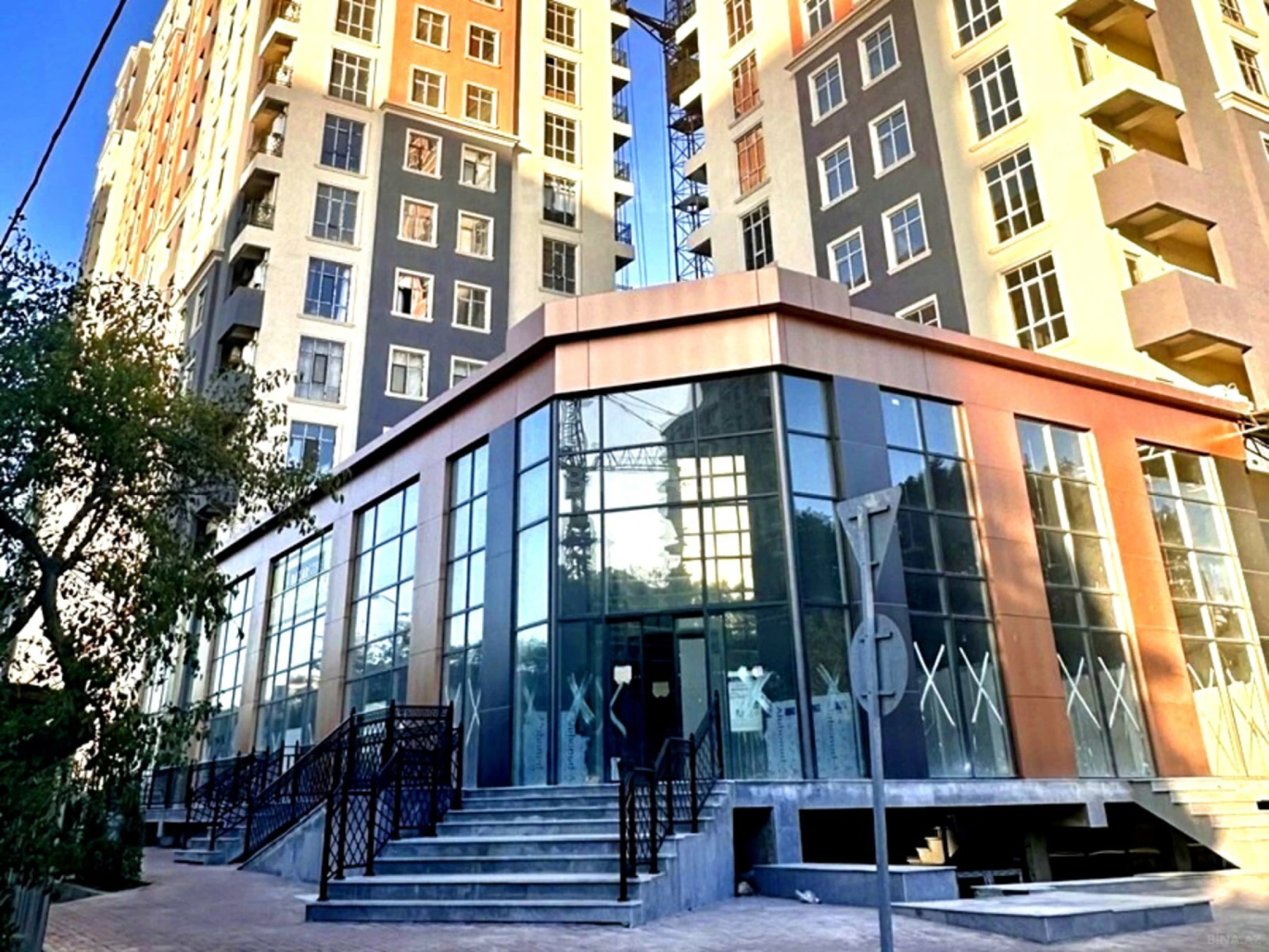 Satılır 3 otaqlı mənzil 77 m²