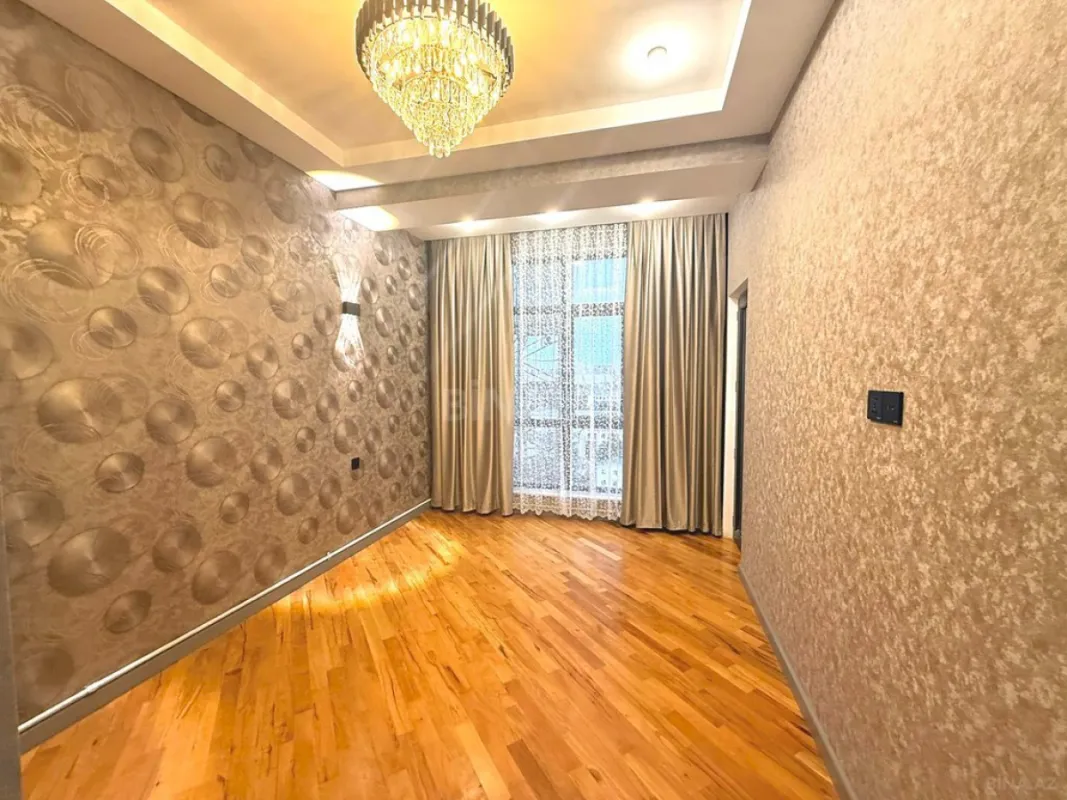 Satılır 3 otaqlı mənzil 77 m²