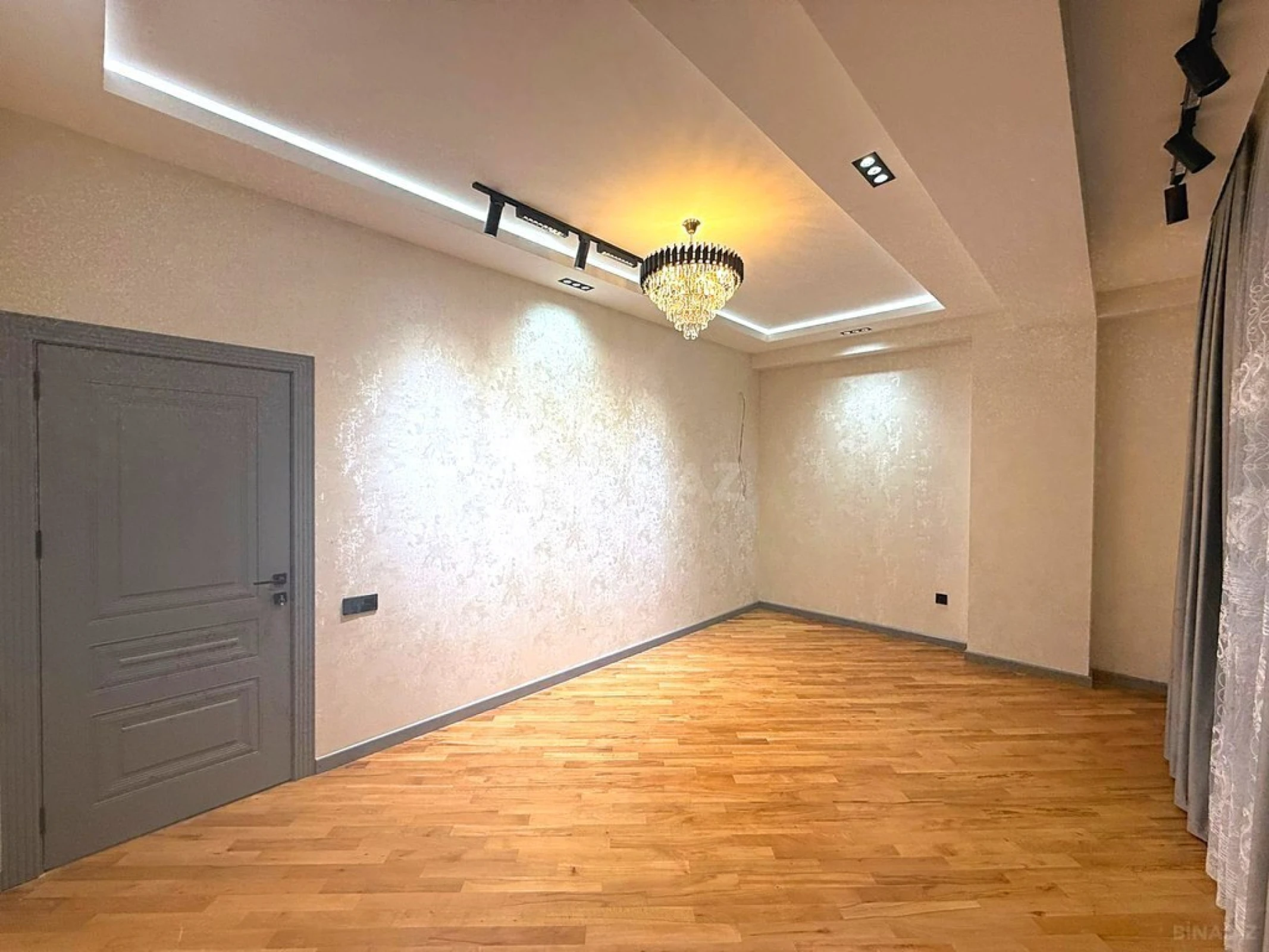Satılır 3 otaqlı mənzil 77 m²