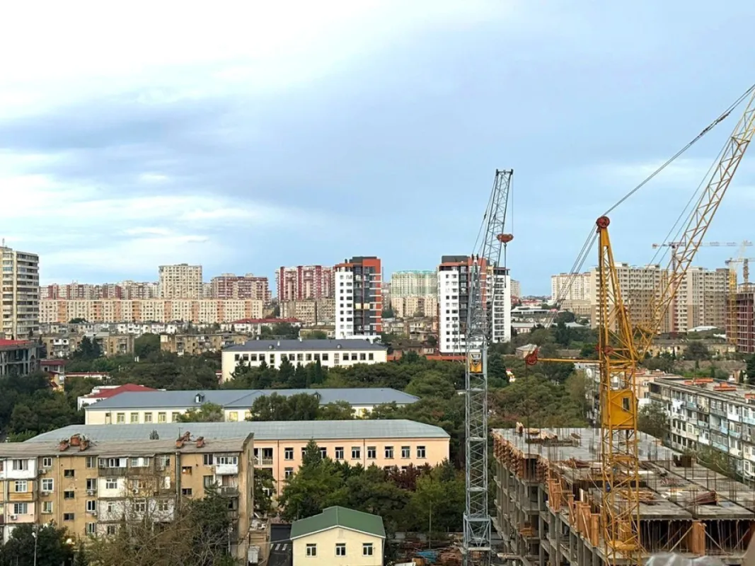 Satılır 3 otaqlı mənzil 77 m²