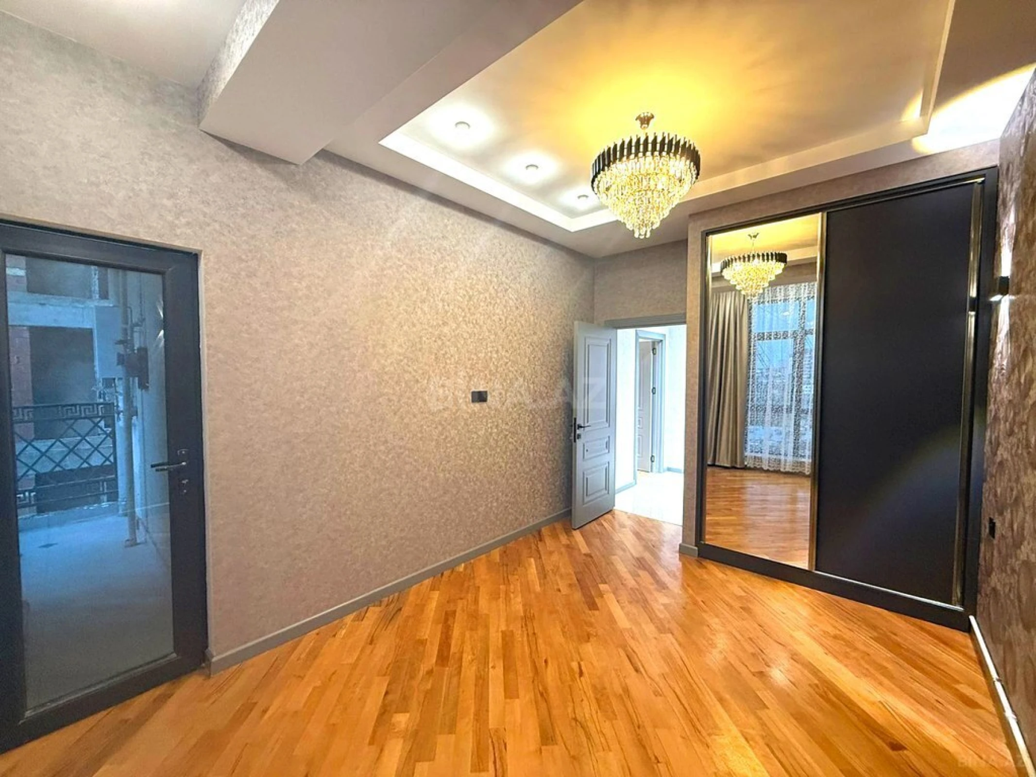 Satılır 3 otaqlı mənzil 77 m²