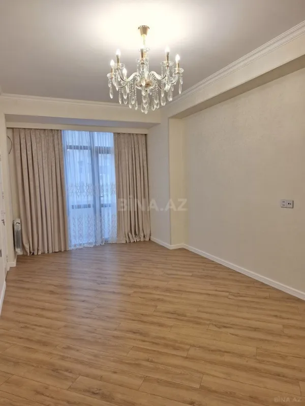 Satılır 3 otaqlı mənzil 95 m²