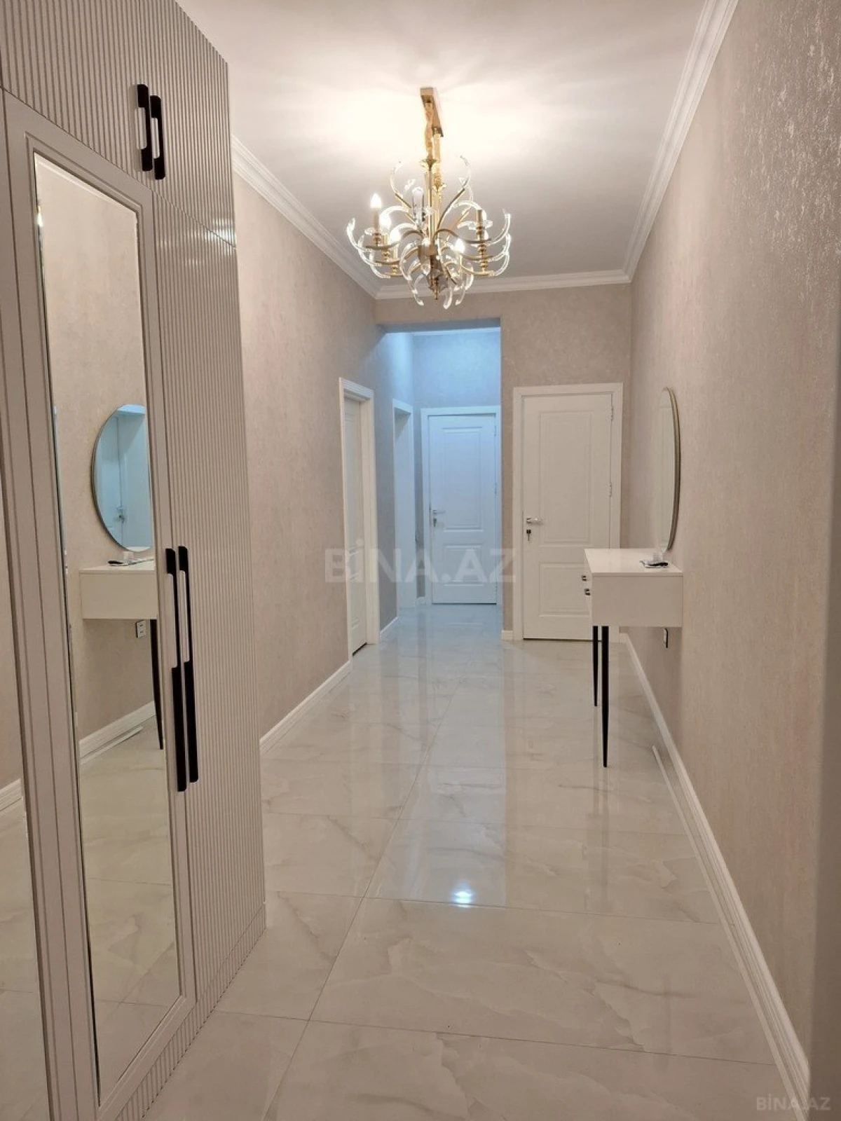 Satılır 3 otaqlı mənzil 95 m²
