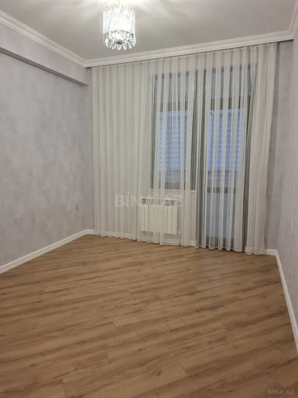 Satılır 3 otaqlı mənzil 95 m²