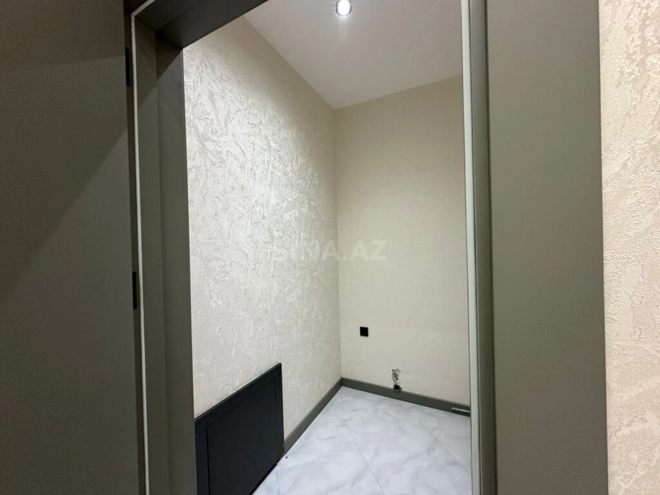Satılır 4 otaqlı həyət evi 180 m²