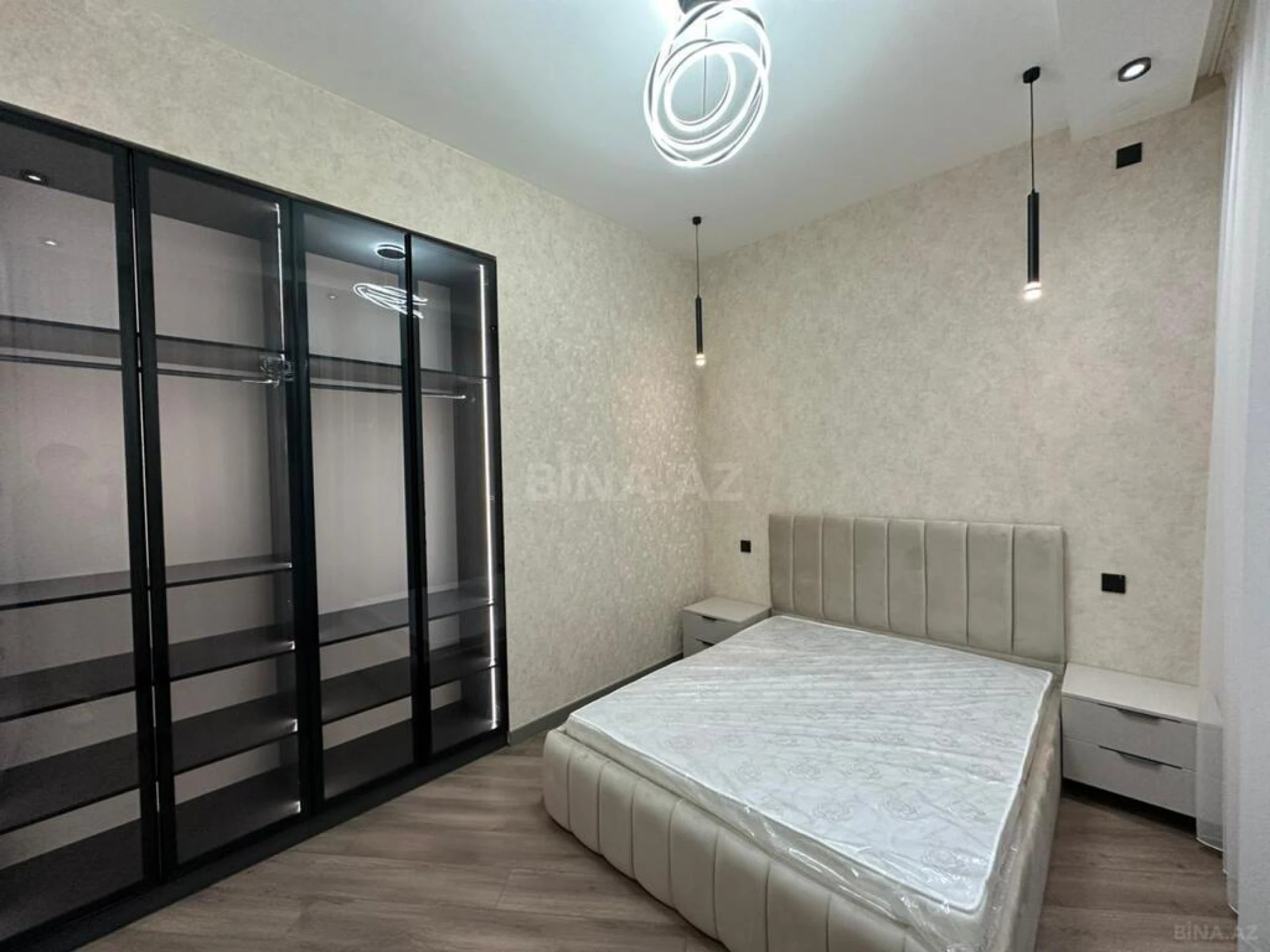 Satılır 4 otaqlı həyət evi 180 m²
