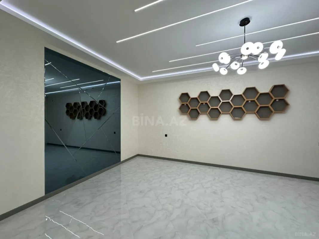 Satılır 4 otaqlı həyət evi 180 m²