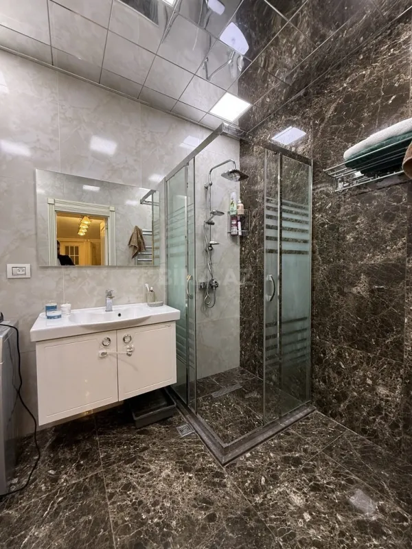 Satılır 3 otaqlı mənzil 100 m²