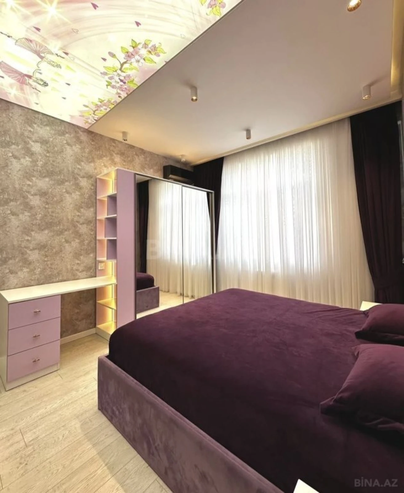 Satılır 3 otaqlı mənzil 120 m²