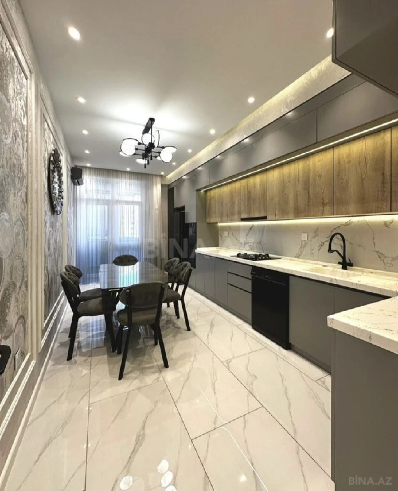 Satılır 3 otaqlı mənzil 120 m²