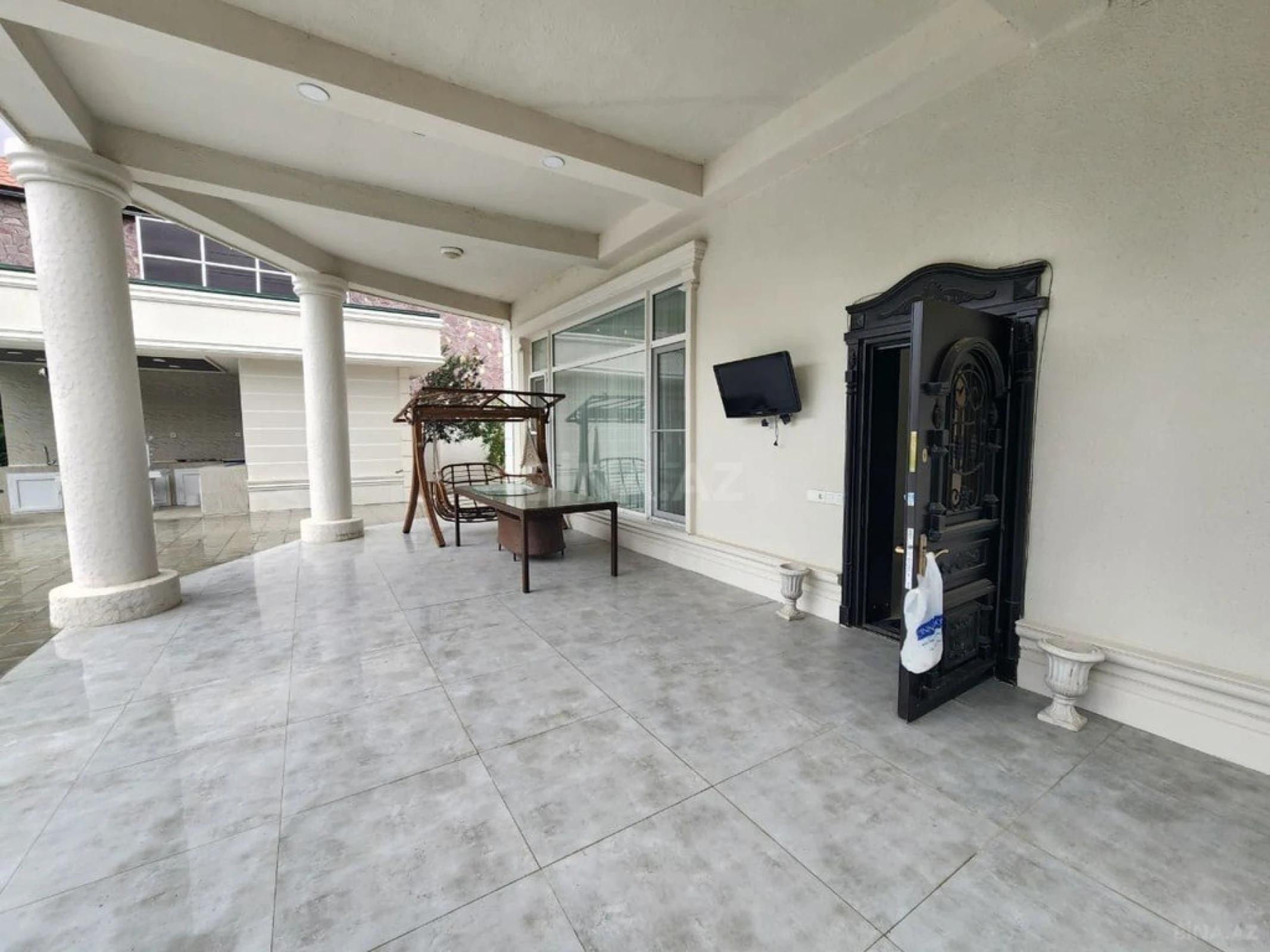 Kirayə verilir 5 otaqlı həyət evi 240 m²
