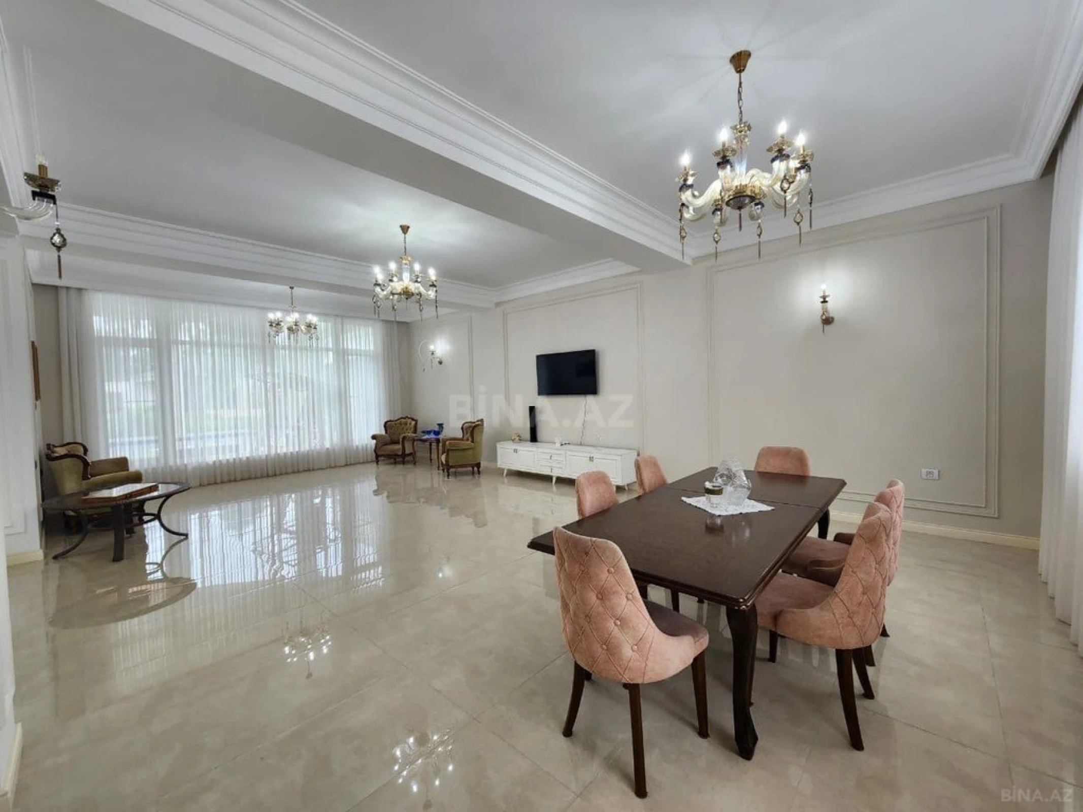 Kirayə verilir 5 otaqlı həyət evi 240 m²