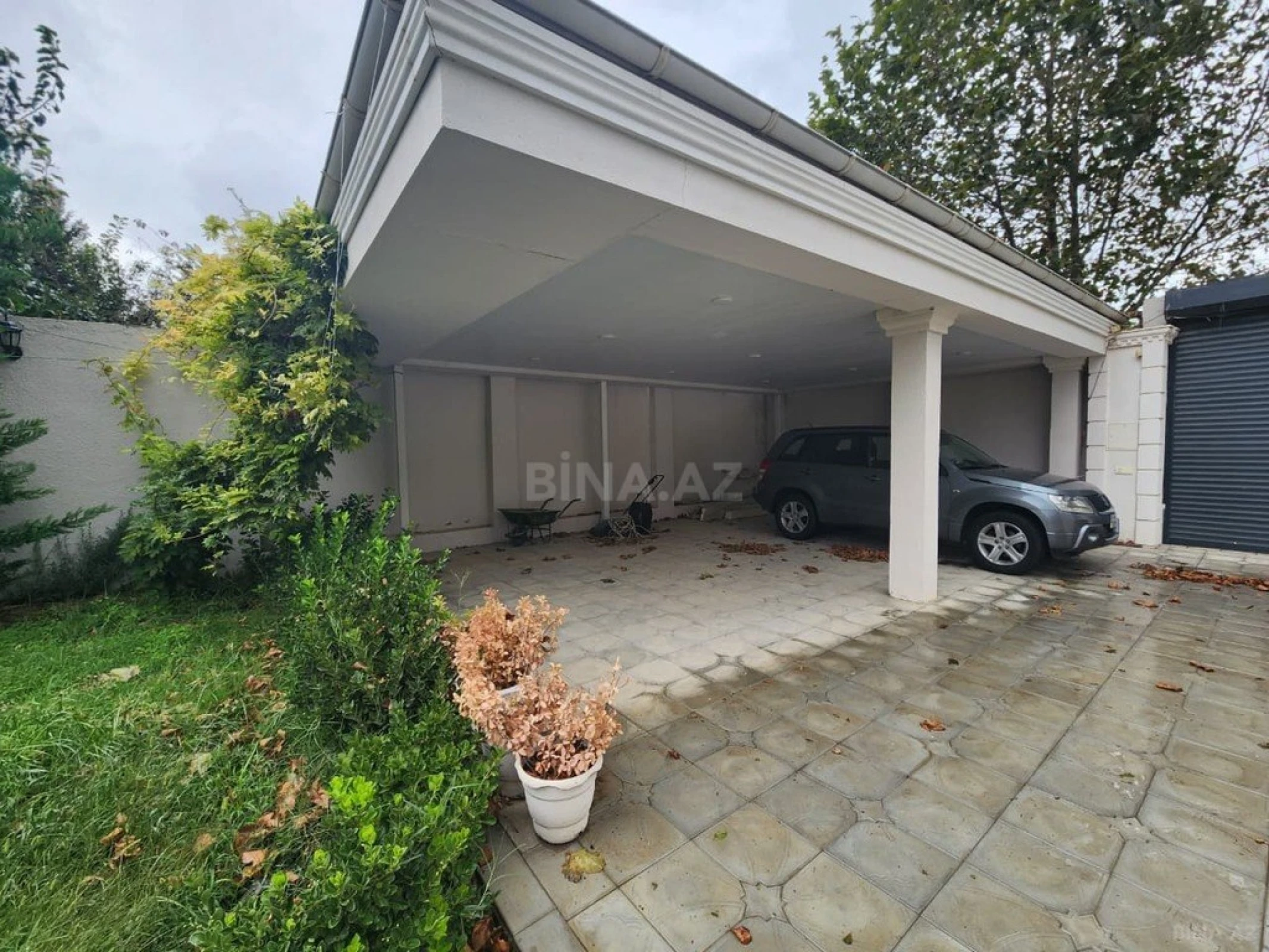 Kirayə verilir 5 otaqlı həyət evi 240 m²