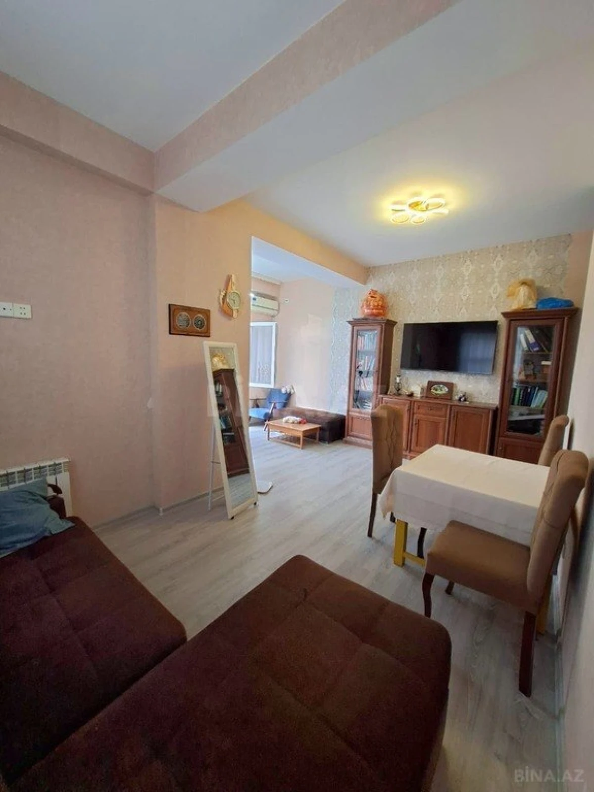 Satılır 3 otaqlı mənzil 98 m²