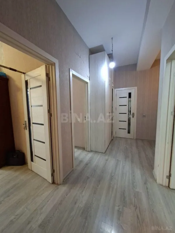 Satılır 3 otaqlı mənzil 98 m²