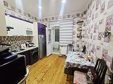 Satılır 3 otaqlı mənzil 106 m²
