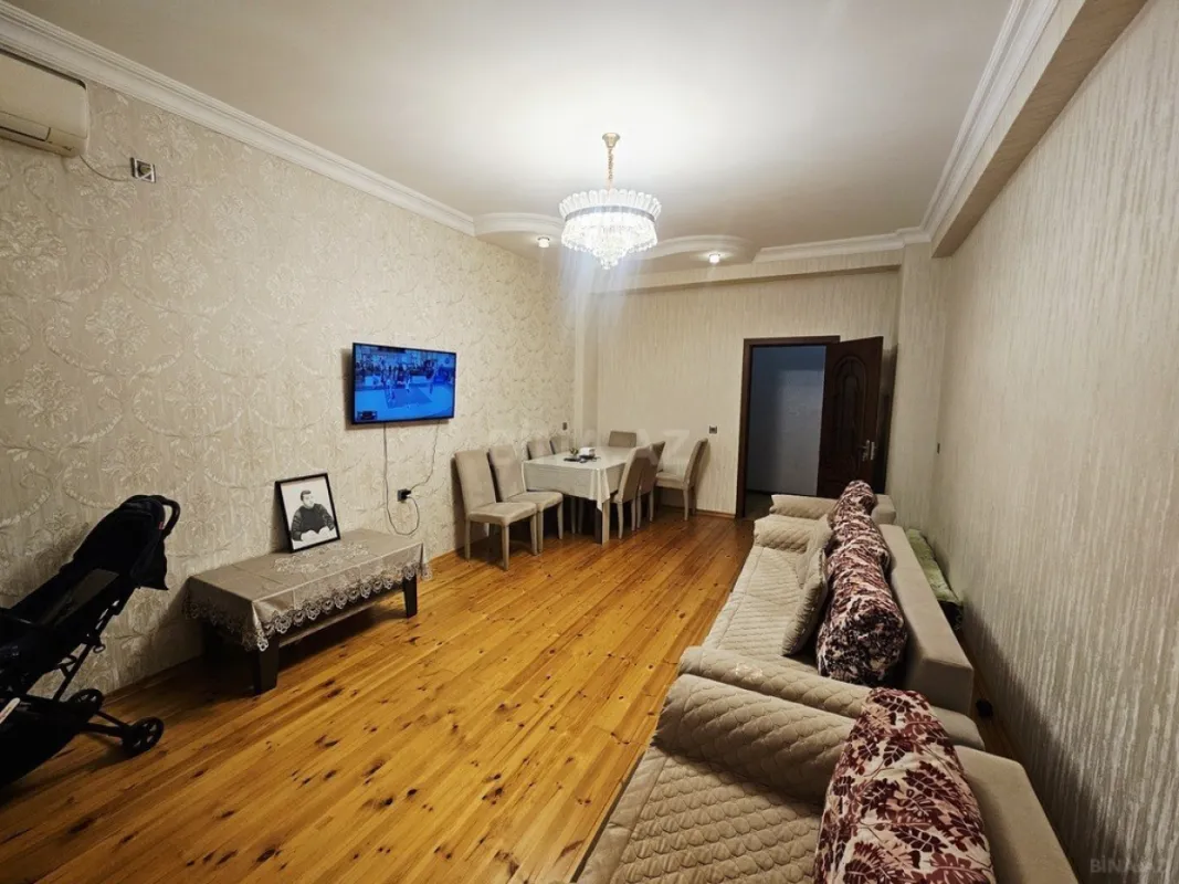 Satılır 3 otaqlı mənzil 106 m²