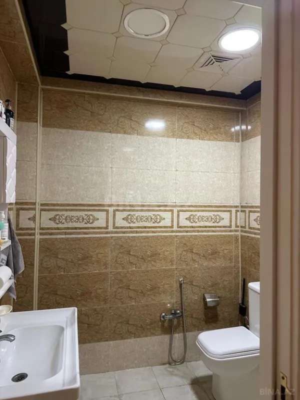 Satılır 3 otaqlı mənzil 120 m²