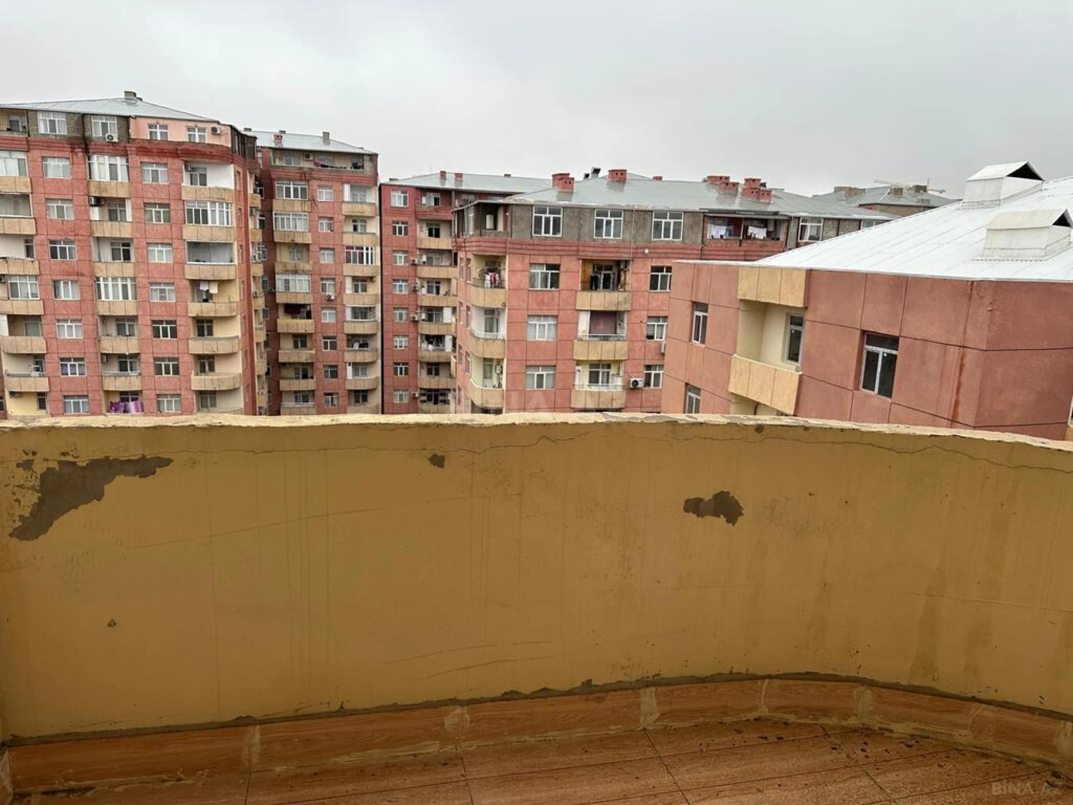 Satılır 3 otaqlı mənzil 120 m²