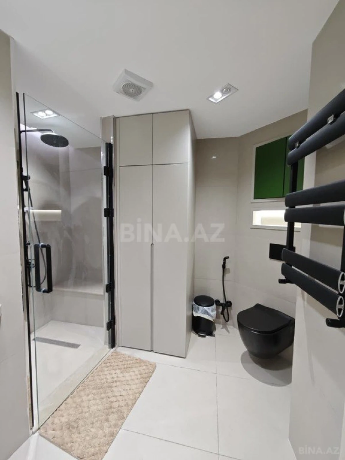 Kirayə verilir 2 otaqlı mənzil 88 m²