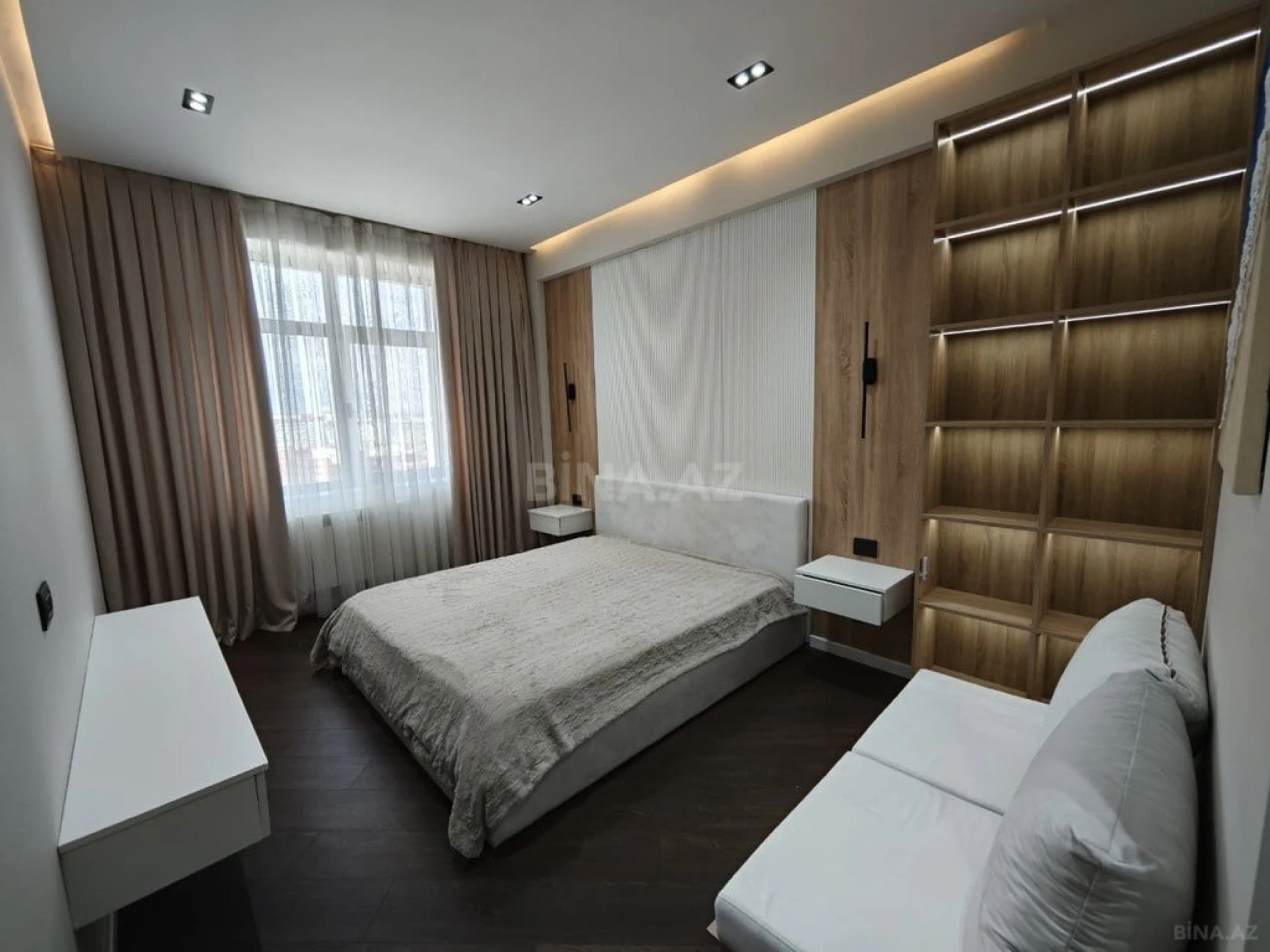 Kirayə verilir 2 otaqlı mənzil 88 m²