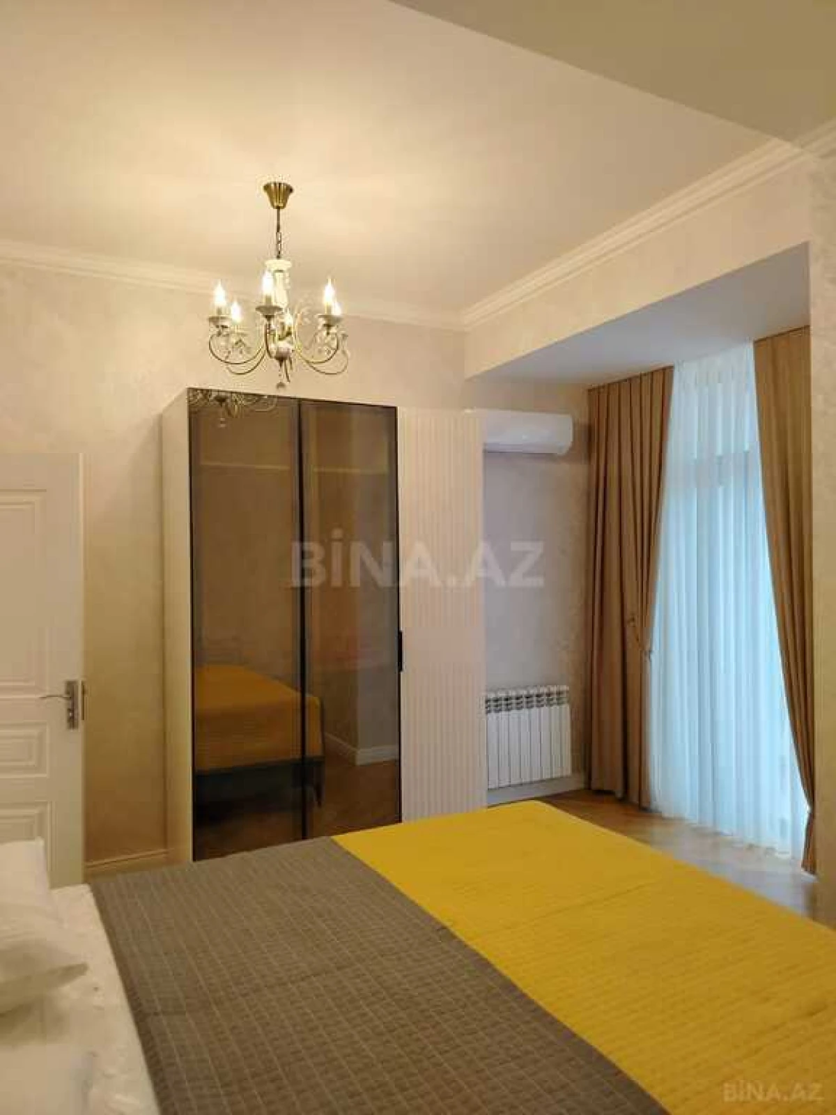 Satılır 3 otaqlı mənzil 102 m²