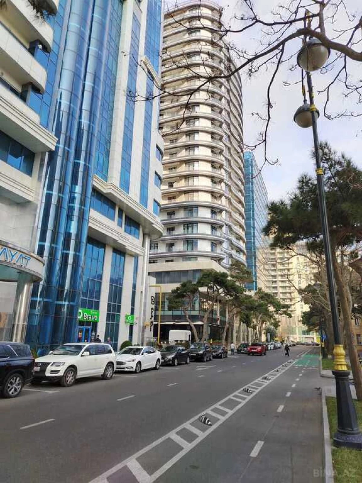 Satılır 3 otaqlı mənzil 102 m²