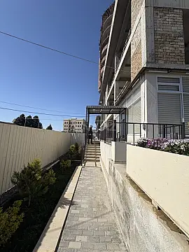 Satılır 2 otaqlı mənzil 77.5 m²