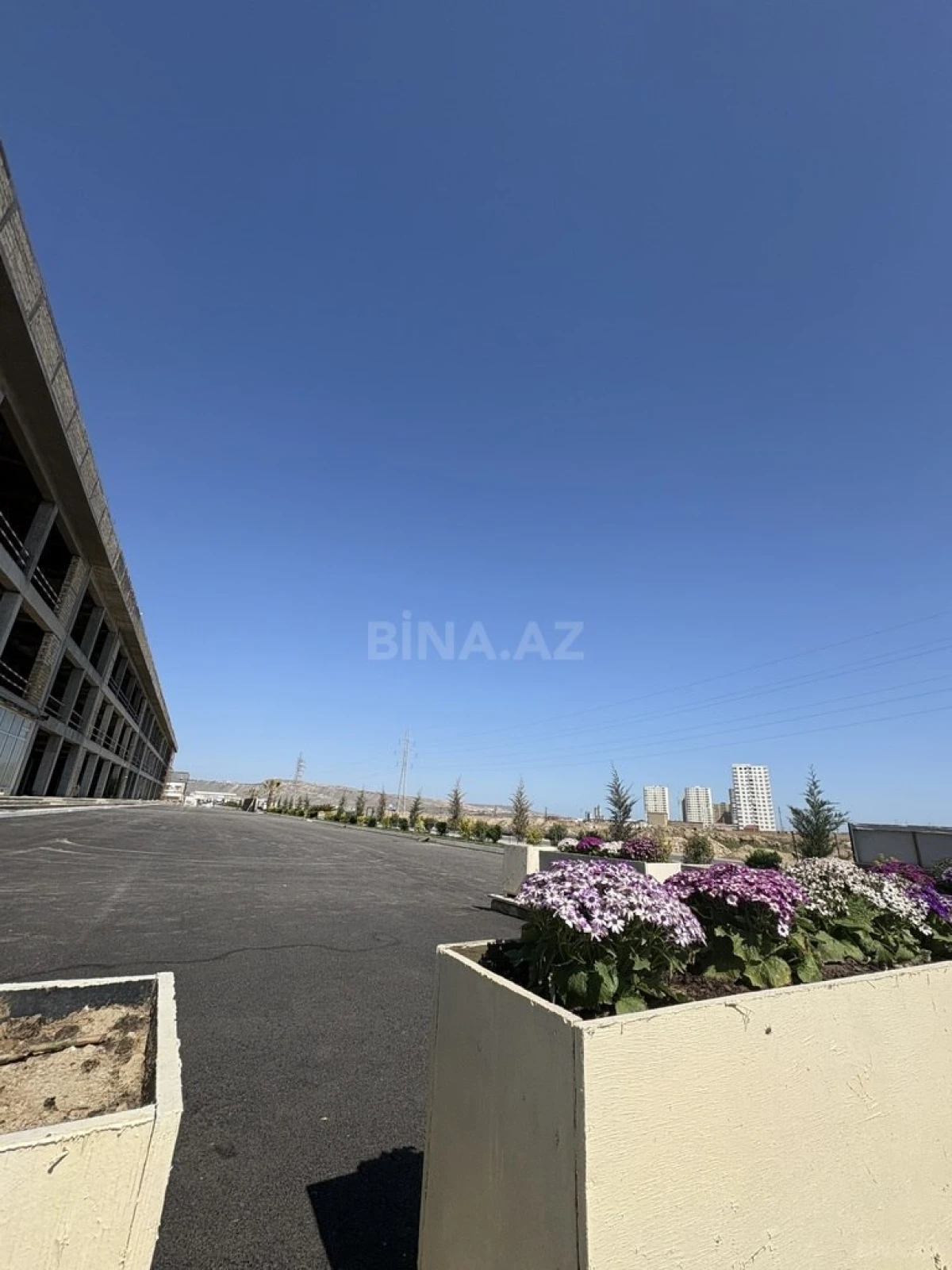 Satılır 2 otaqlı mənzil 77.5 m²