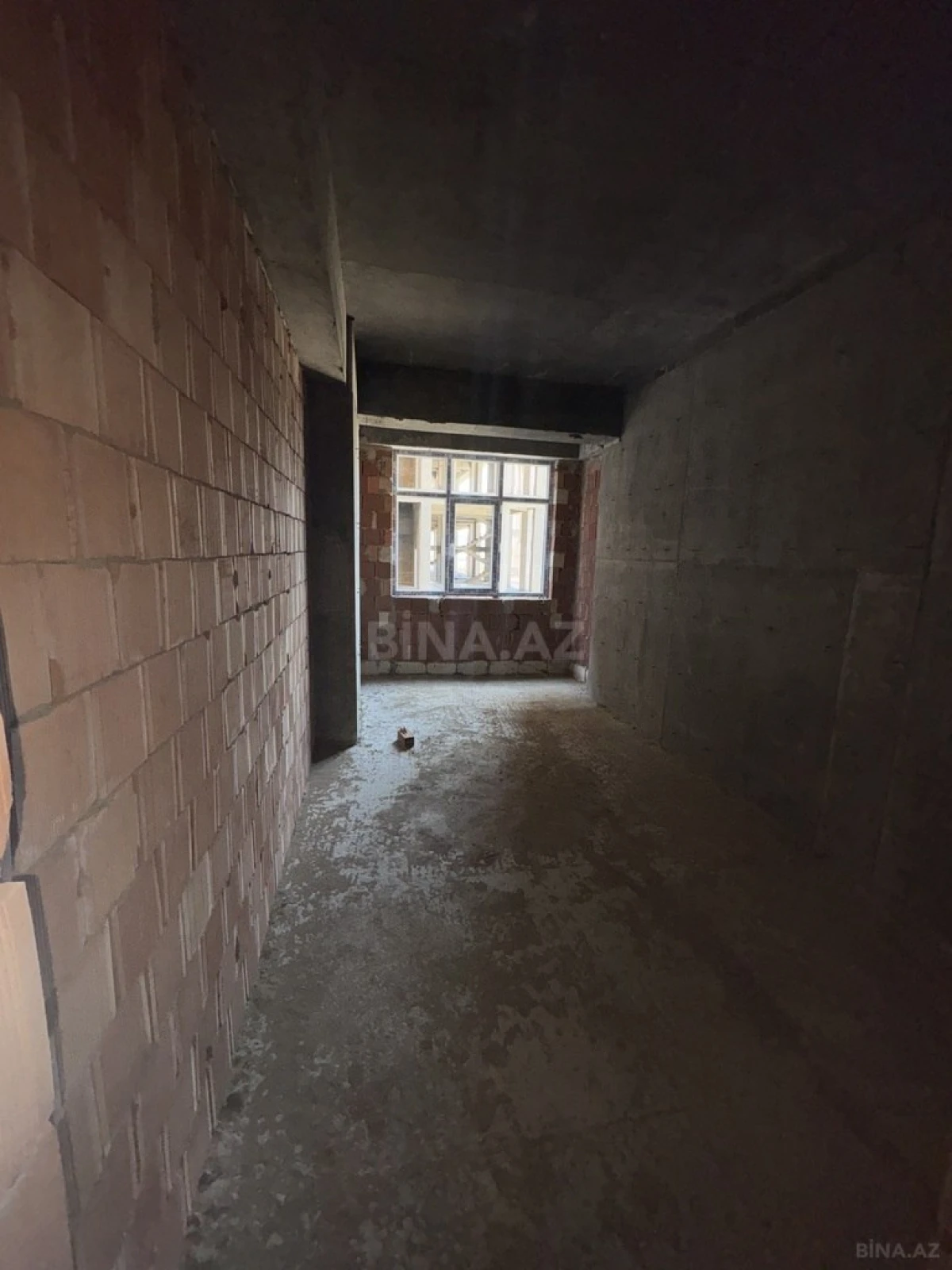 Satılır 2 otaqlı mənzil 77.5 m²