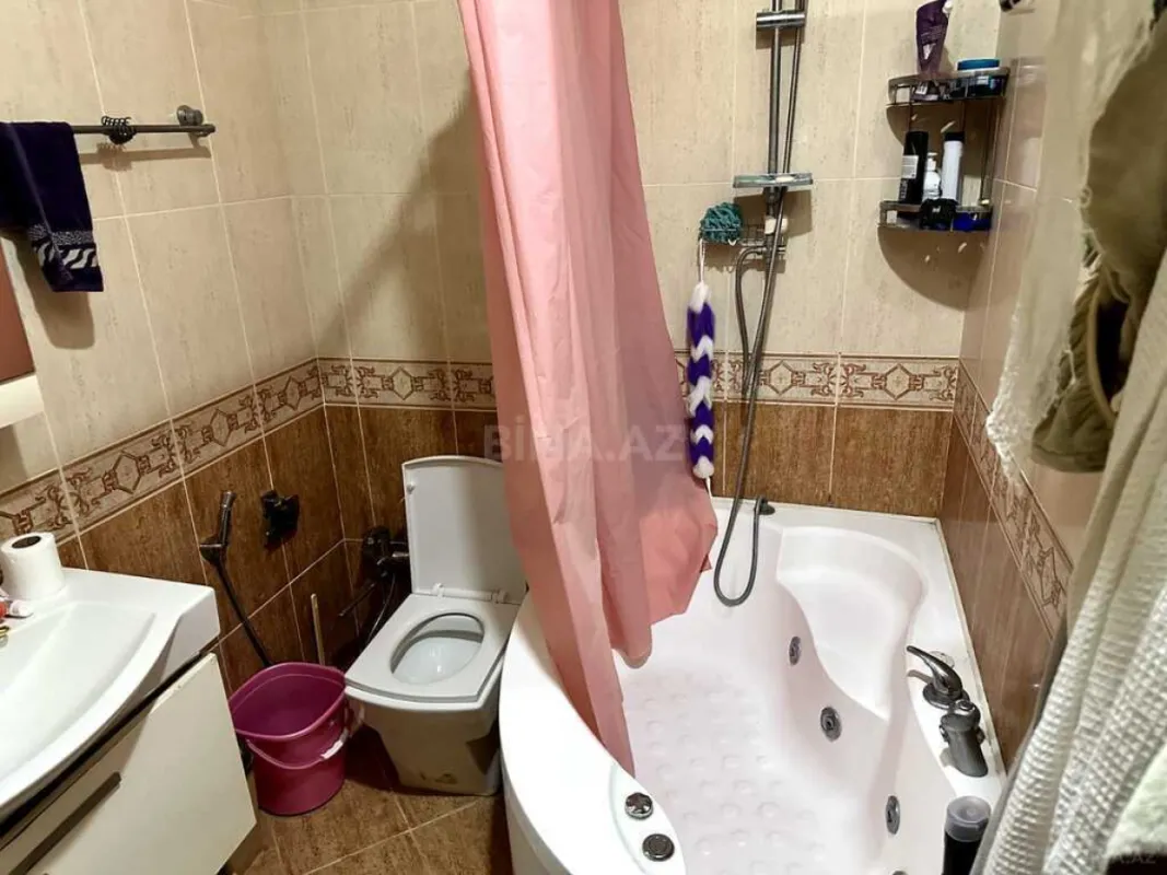 Satılır 4 otaqlı mənzil 170 m²
